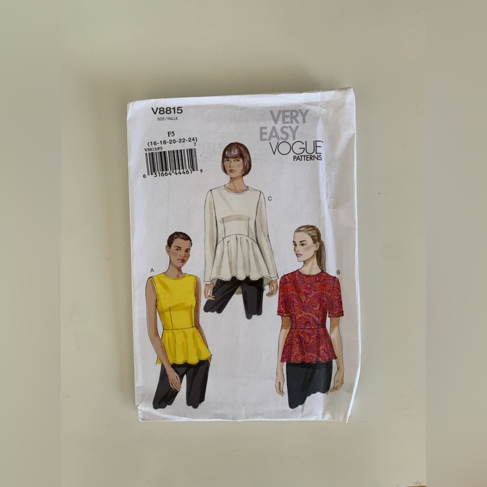 2 for $12 🧵🪡 Y2K sewing pattern